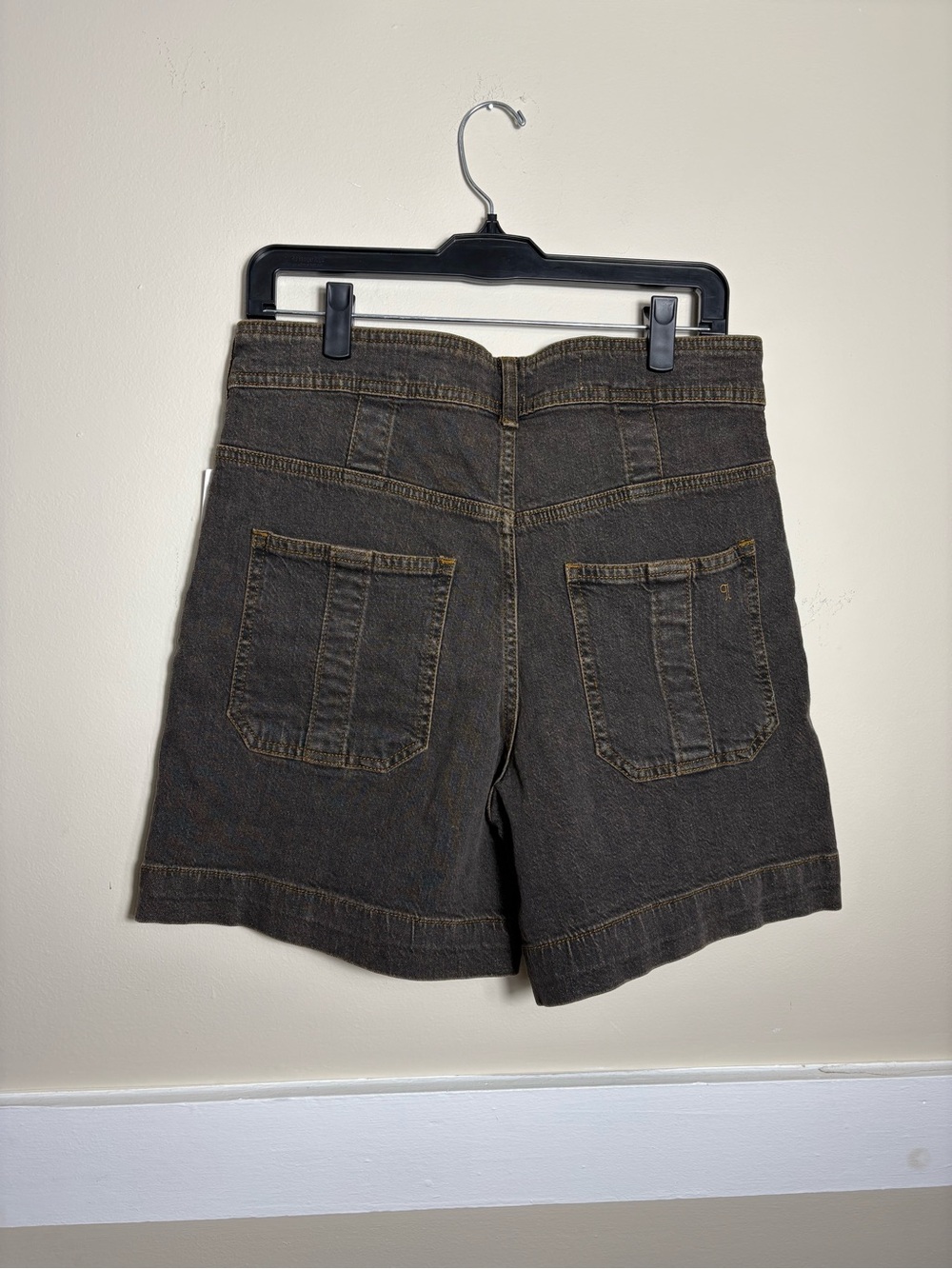NWT Pilcro Anthropologie Seamed Denim Bermuda Shorts Black Brown High Rise 28 - Picture 5 of 15